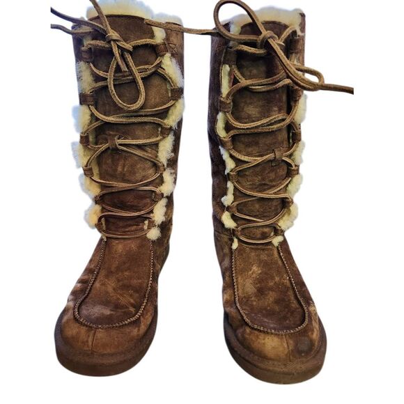 UGG Australia Whitley tall lace-up boot in brown suede with a genuine sheepskin - Picture 1 of 5